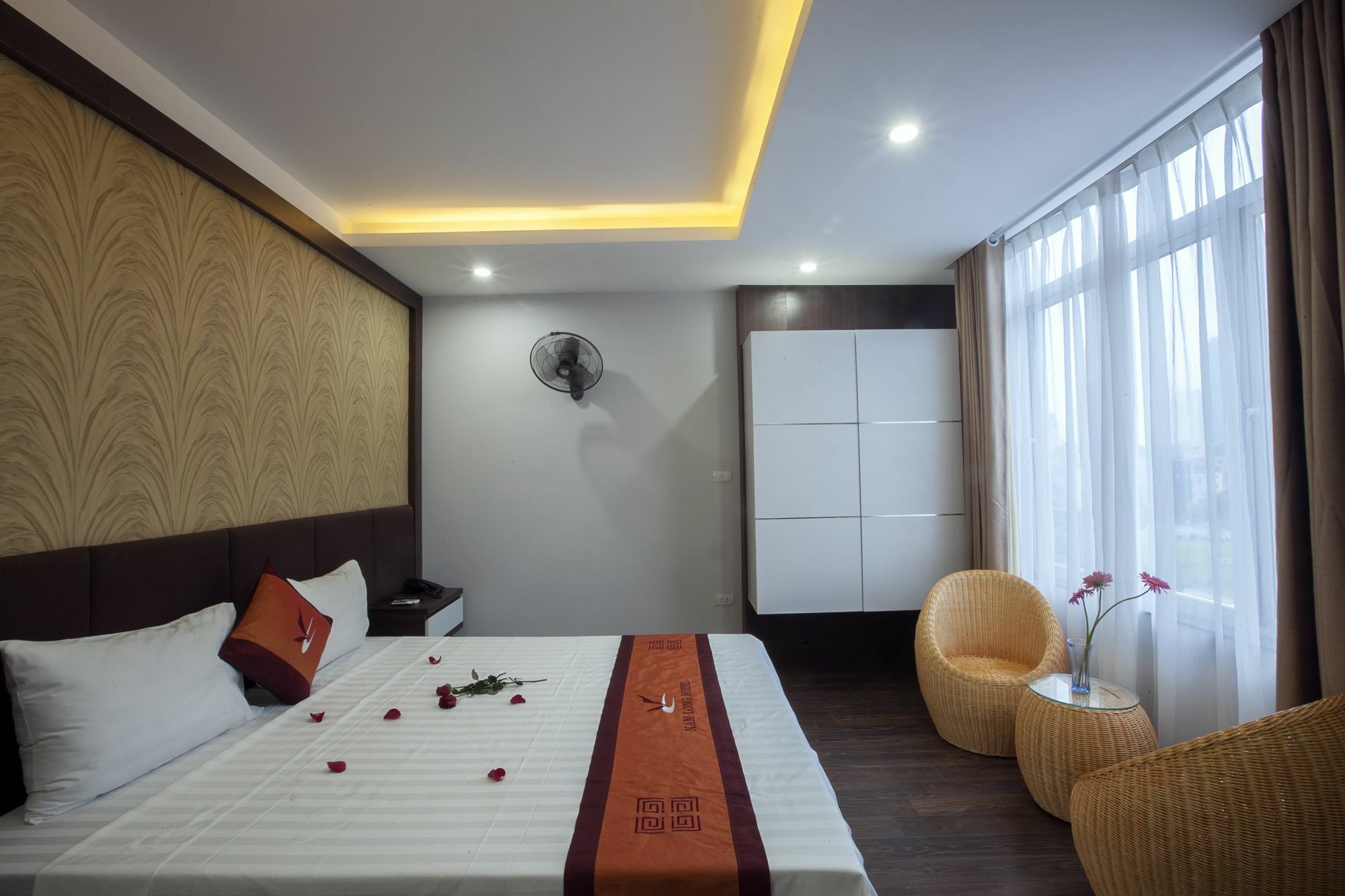 Nam Long Hotel Hanoi Exterior photo
