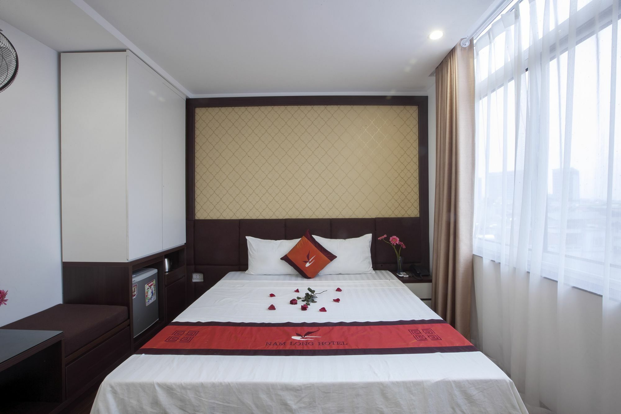 Nam Long Hotel Hanoi Exterior photo