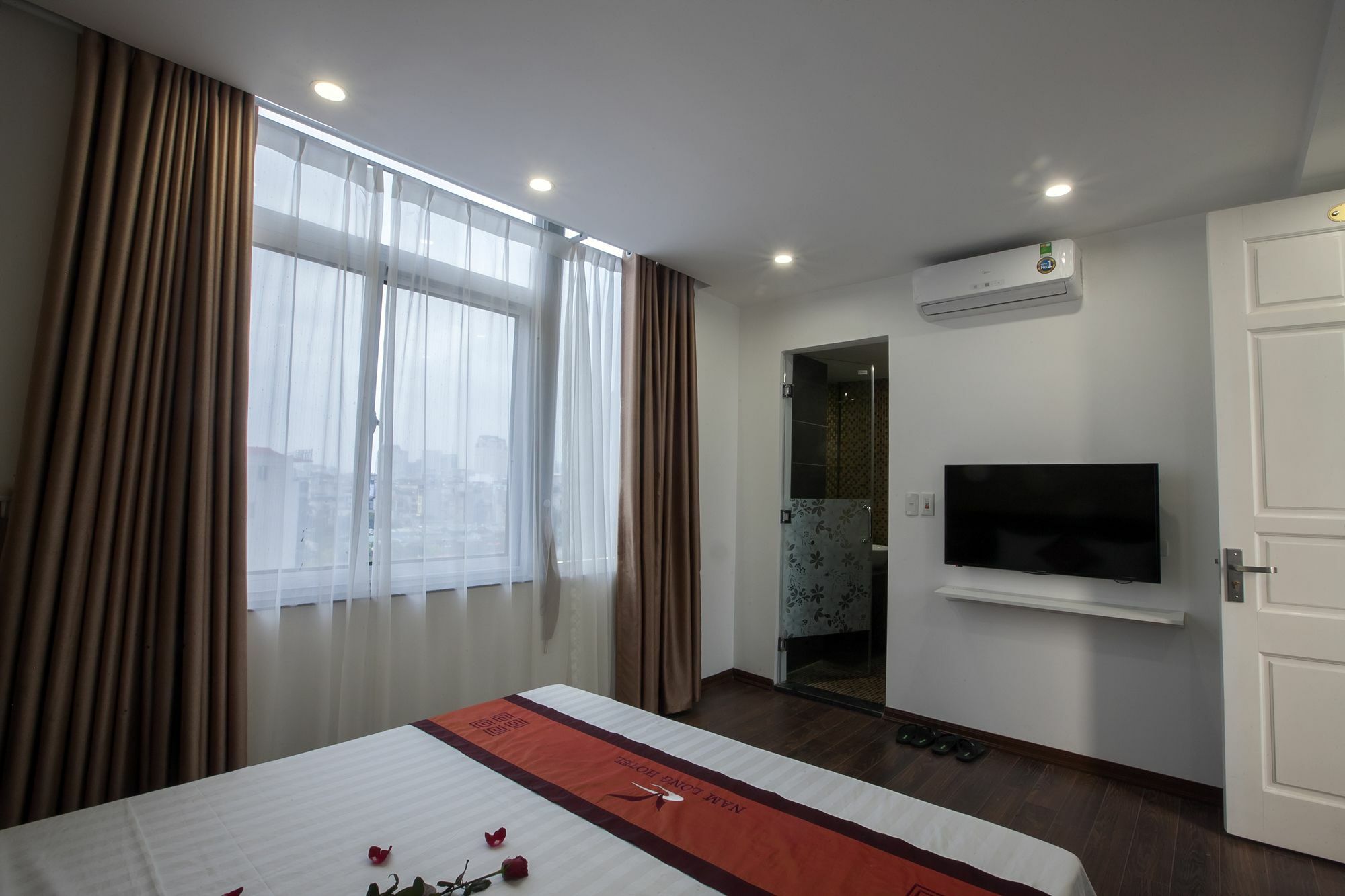 Nam Long Hotel Hanoi Exterior photo